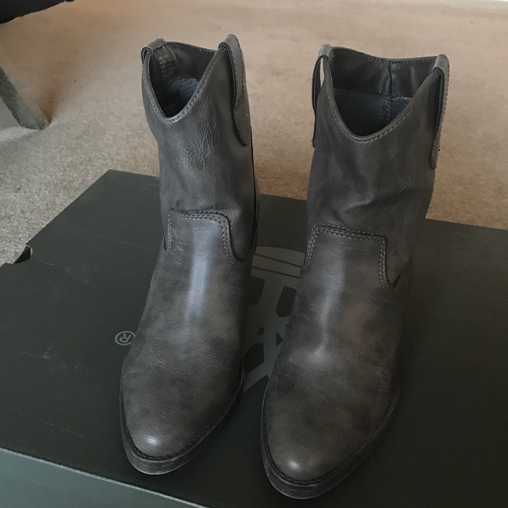 Madden girl ankle  boot